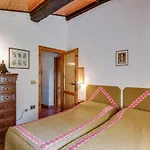 Spacious In Veneto Feriehus Crespano del Grappa