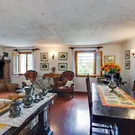 Feriehus Spacious In Veneto Crespano del Grappa