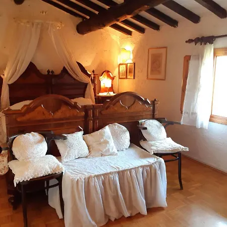 Spacious In Veneto Crespano del Grappa