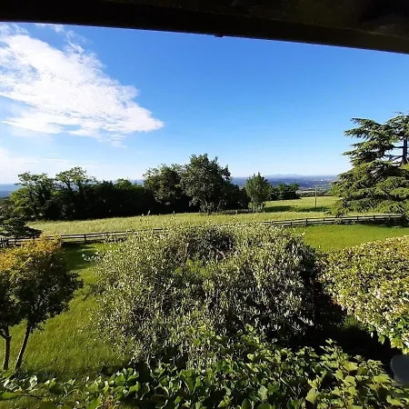 Spacious In Veneto 크레스파노 델 그라파