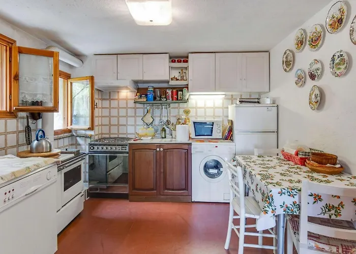 Spacious In Veneto Crespano del Grappa